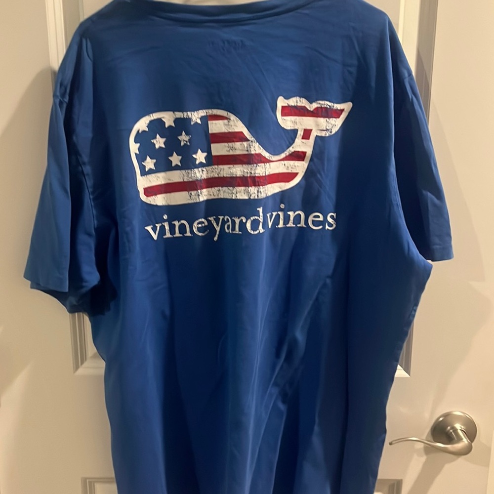 Vineyard vines America Theme t-shirt